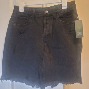 High rise Bermuda short